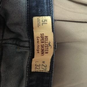 HOLLISTER super skinny low rise jeans